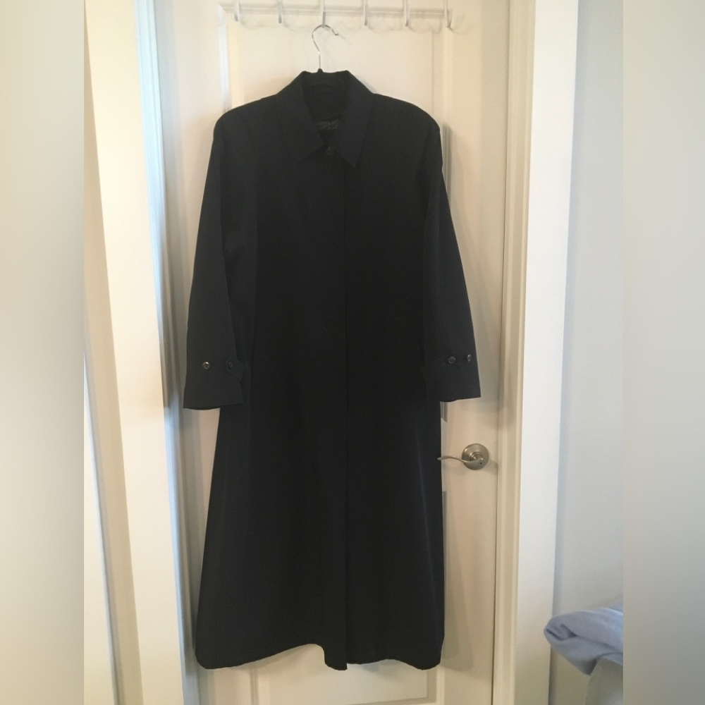 Full-length All-weather Coat With Zip Out Lining Black Sz. 10